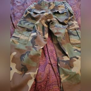 Authentic Army Cargo/Camo pants